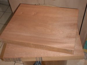 kayu-mahogany